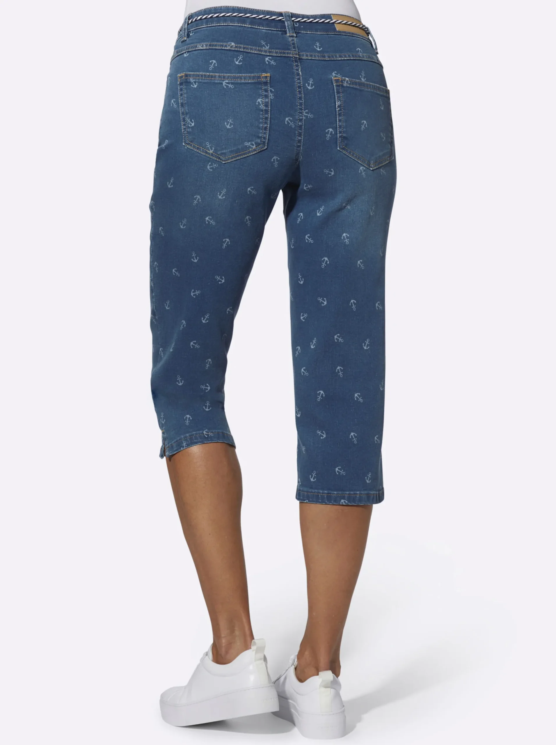 Jeans| Caprijeans mit rückwärtigem Sattel blue-stone-washed