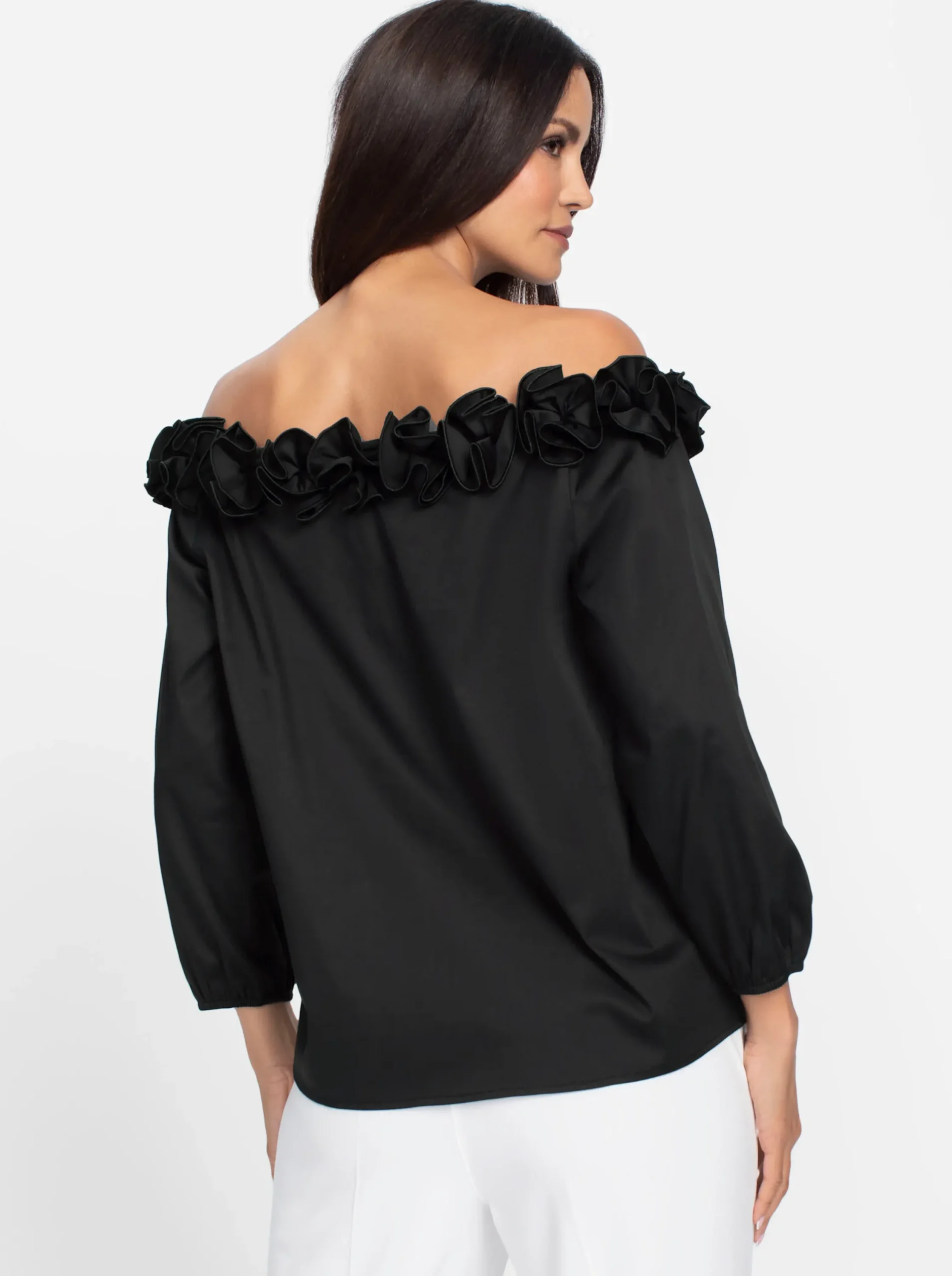 Blusen|heine Carmenbluse mit 3D-Blumen am Ausschnitt schwarz