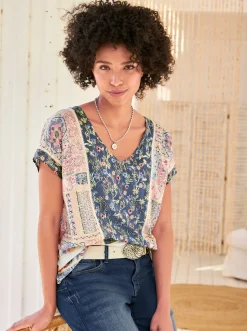 Strandmode|Blusen|heine Druckbluse mit Spitzeneinsätzen jeansblau-hellrosé-bedruckt