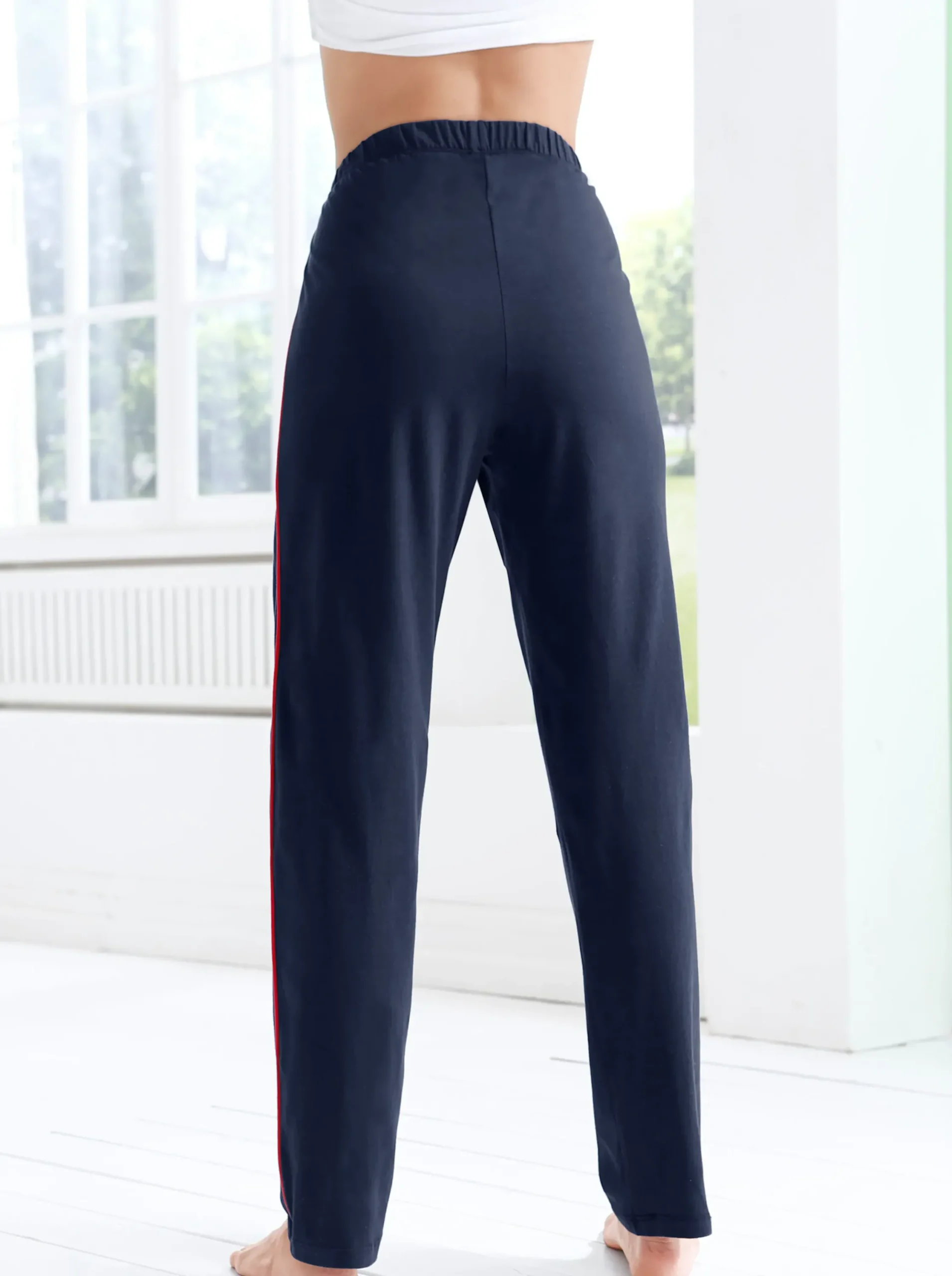 Homewear|Hosen| Freizeithose mit 2 Reißverschluss-Taschen marine-fuchsia