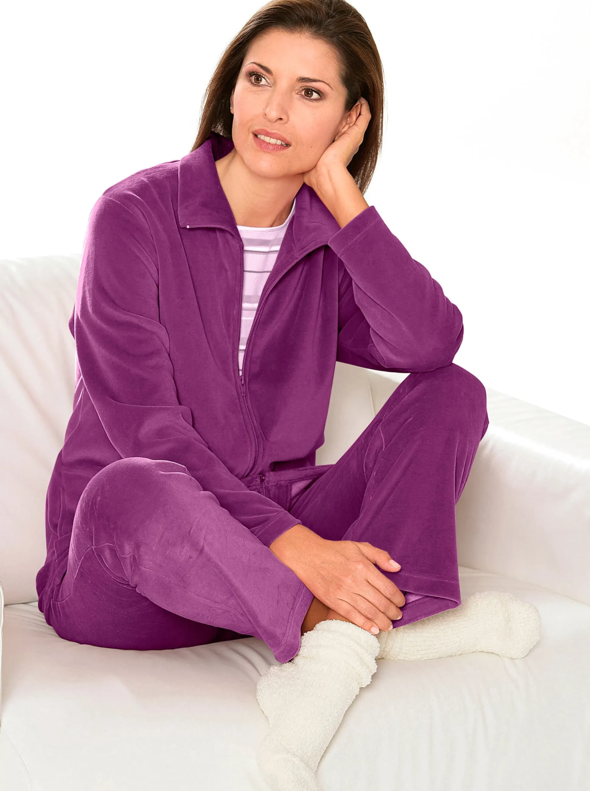 Homewear|Comtessa Hausanzug mit jeweils 2 Taschen beere