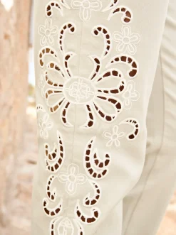 Jeans|heine Hose mit Spitzeneinsatz, seitlich sand