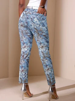 Jeans| 7/8-Jeans hellblau-ecru-bedruckt