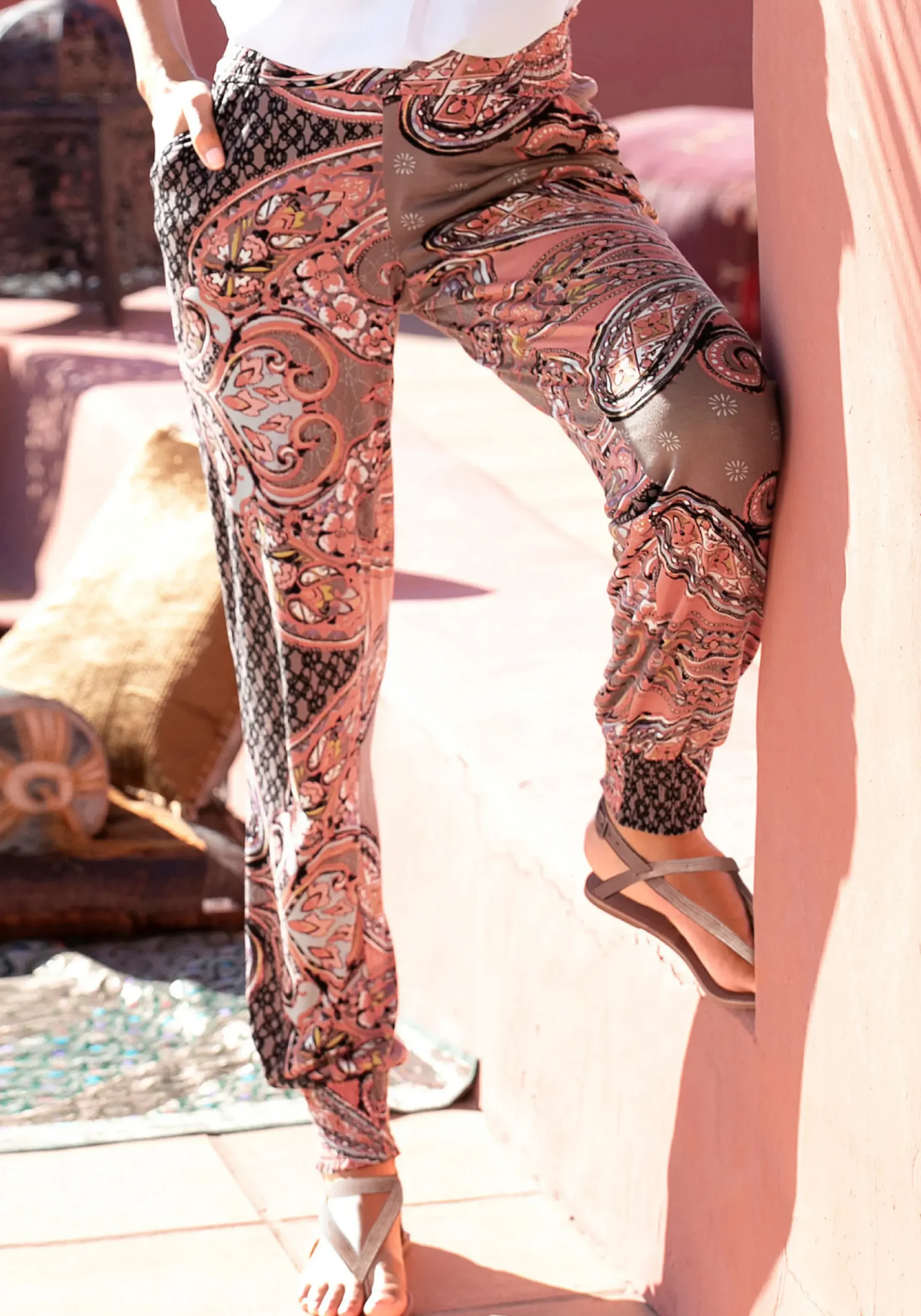 Hosen|LASCANA Jerseyhose taupe-koralle-bedruckt