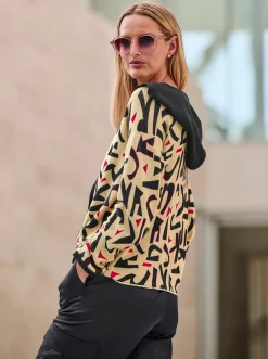 Strickjacken|heine Kapuzenstrickjacke mit verdeckter Druckknopfleiste sand-schwarz-bedruckt