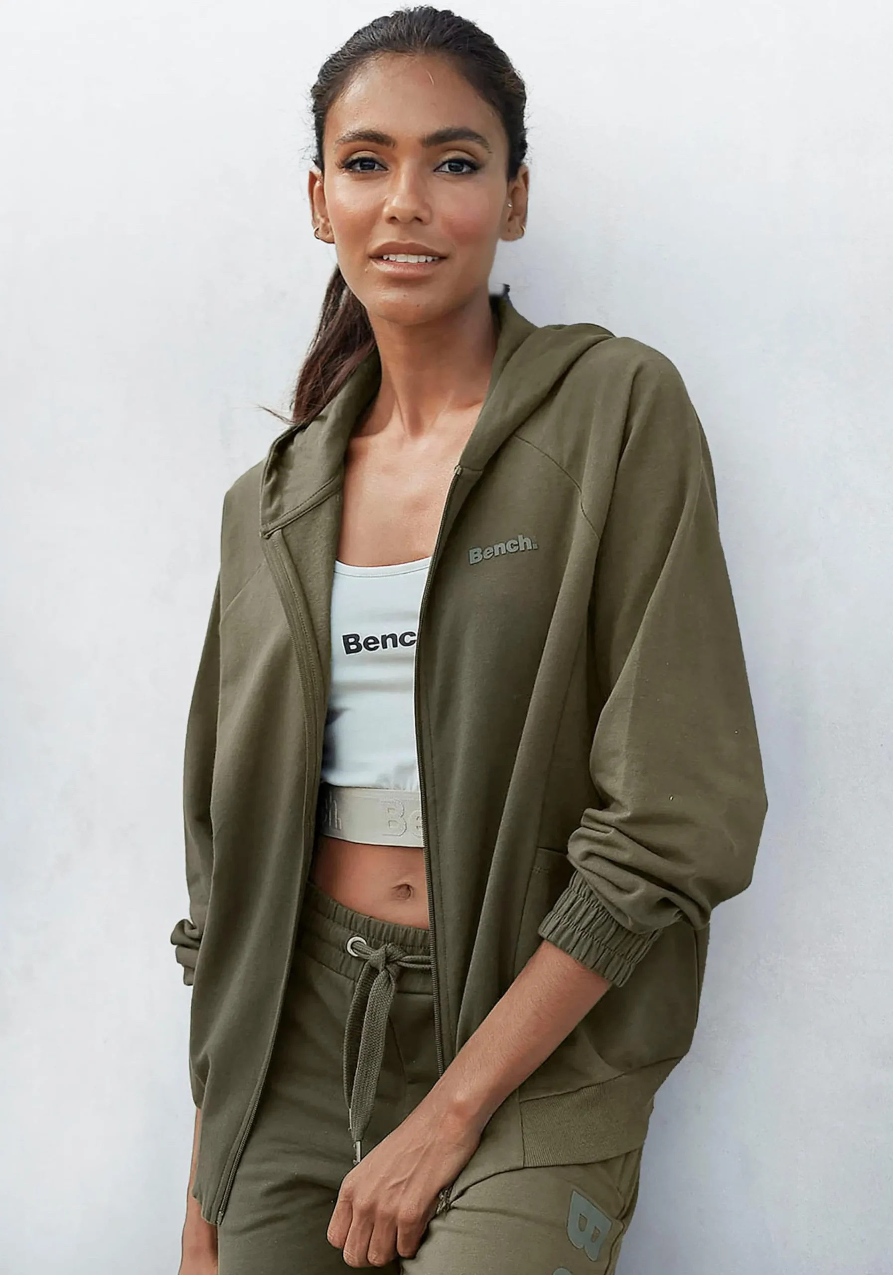 Jacken|Shirts| Kapuzensweatjacke dunkelgrün