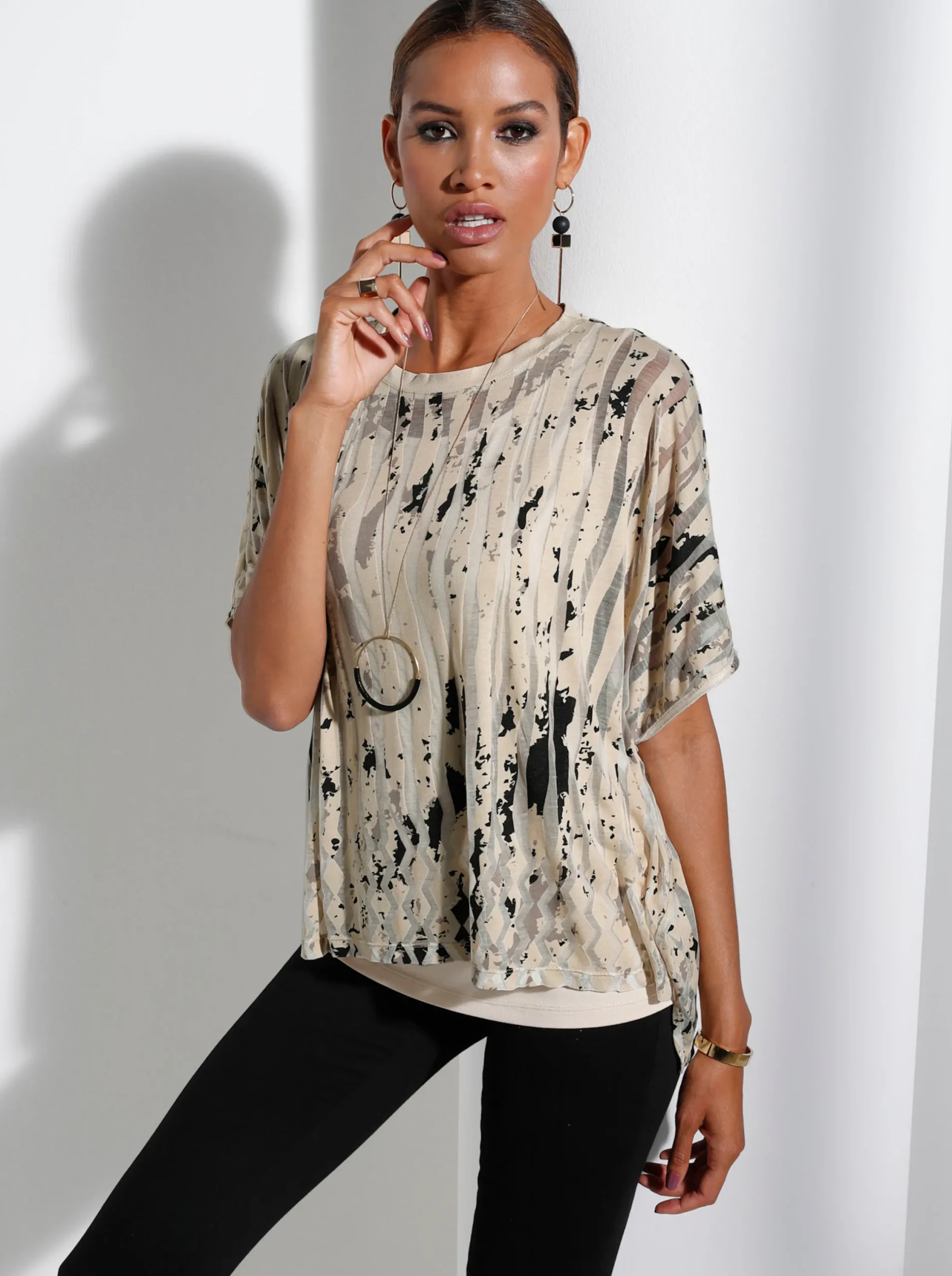 Shirts| Kurzarmshirt ecru-sand
