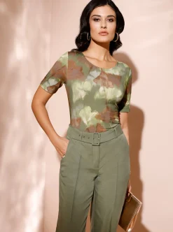 Shirts| Kurzarmshirt mit Ginkgo-Motiv khaki-lindgrün-bedruckt