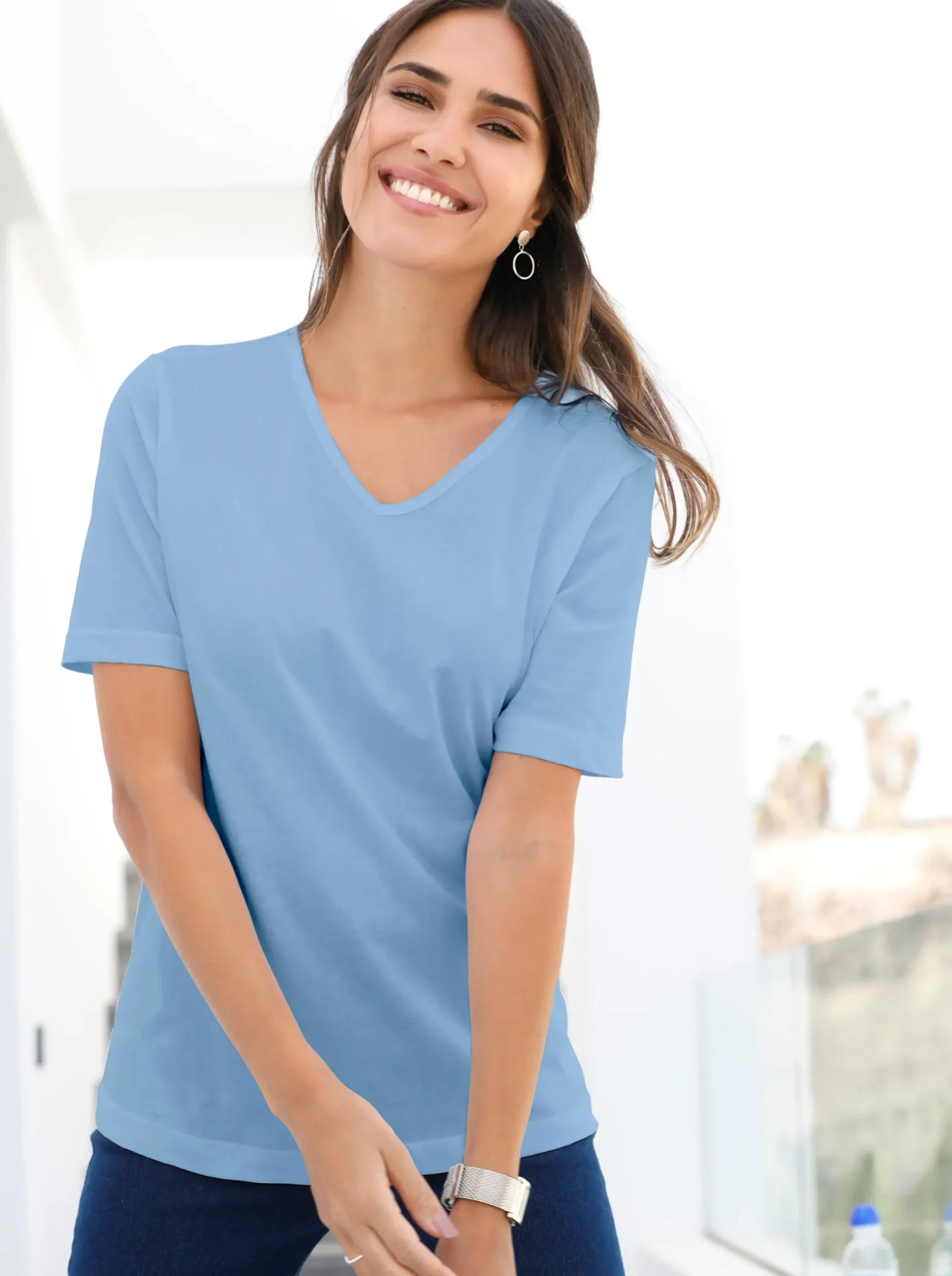 Basics|Shirts| Kurzarmshirt mit V-Ausschnitt bleu