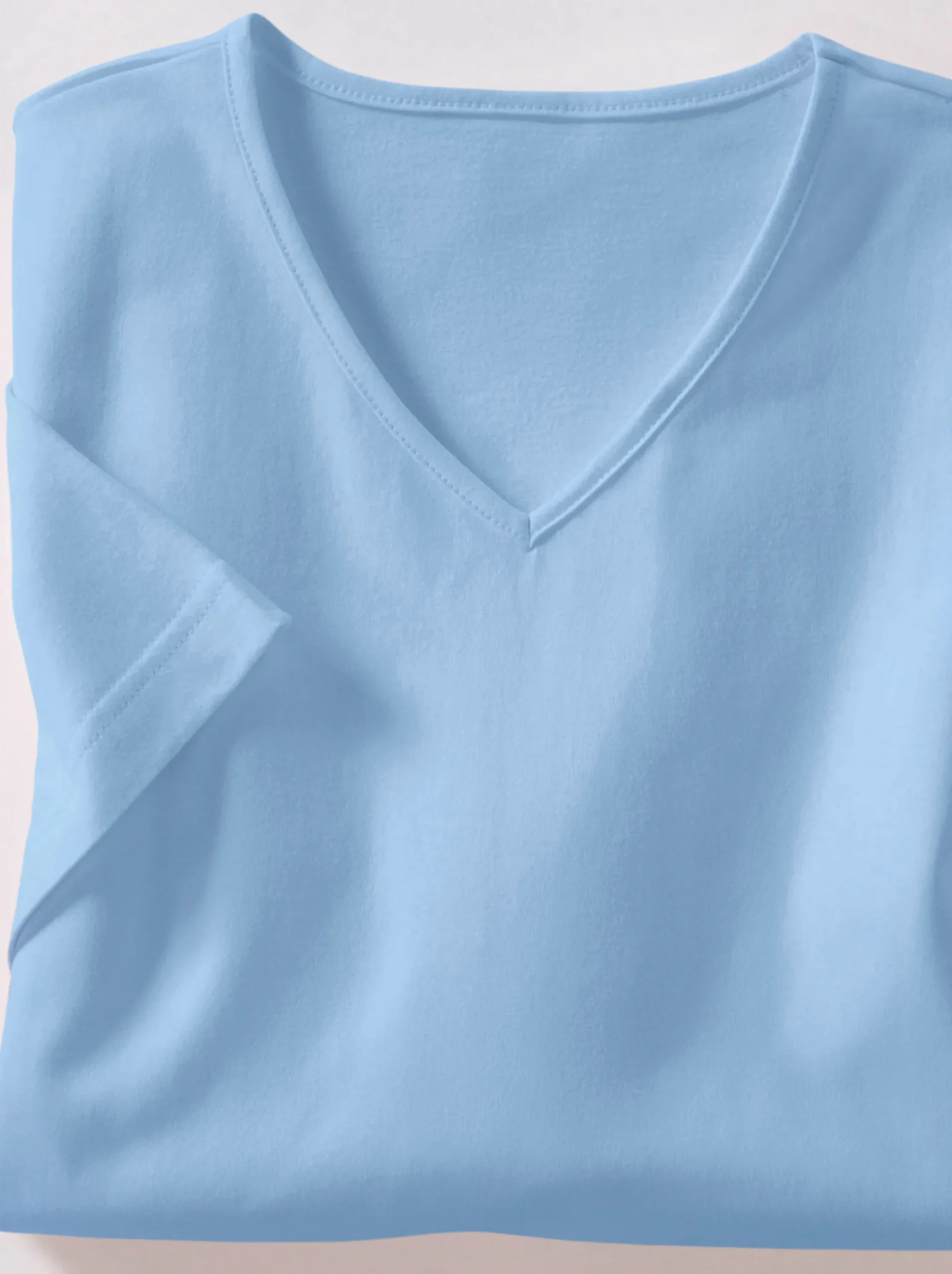 Basics|Shirts| Kurzarmshirt mit V-Ausschnitt bleu
