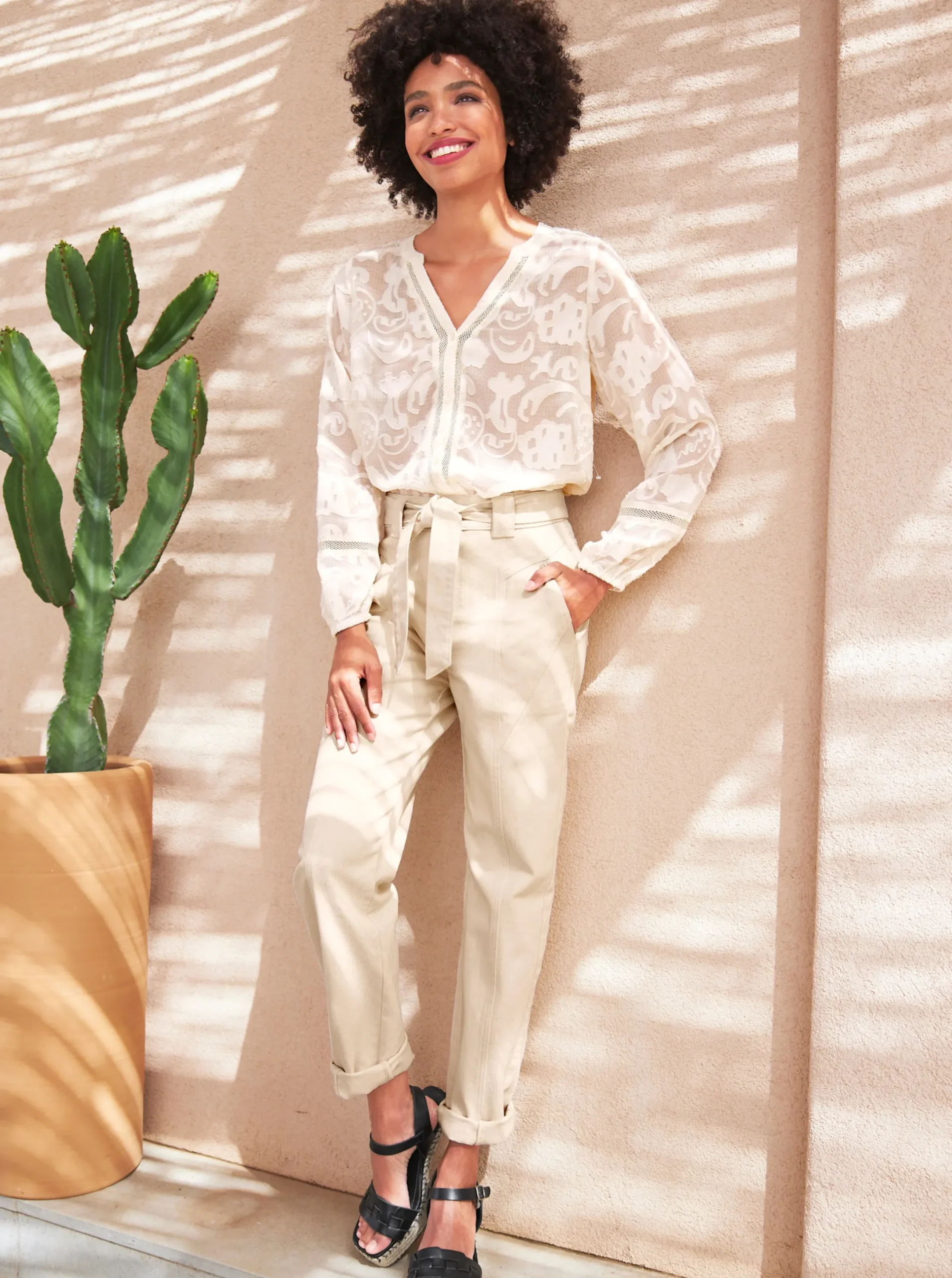 Strandmode|heine Langarmbluse in transparentem Jacquard champagner