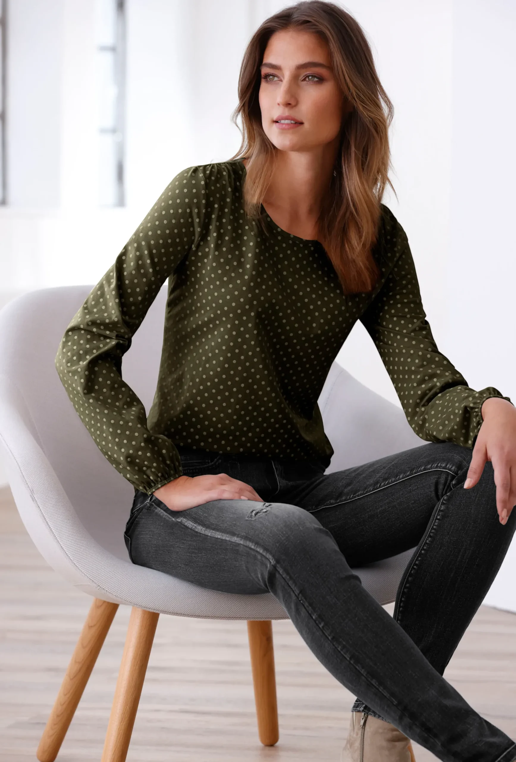 Shirts|heine Langarmshirt mit Gummizug am Ärmel dunkeloliv