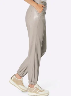 Hosen|heine Lederimitathose mit aufgesetzten Taschen sesam
