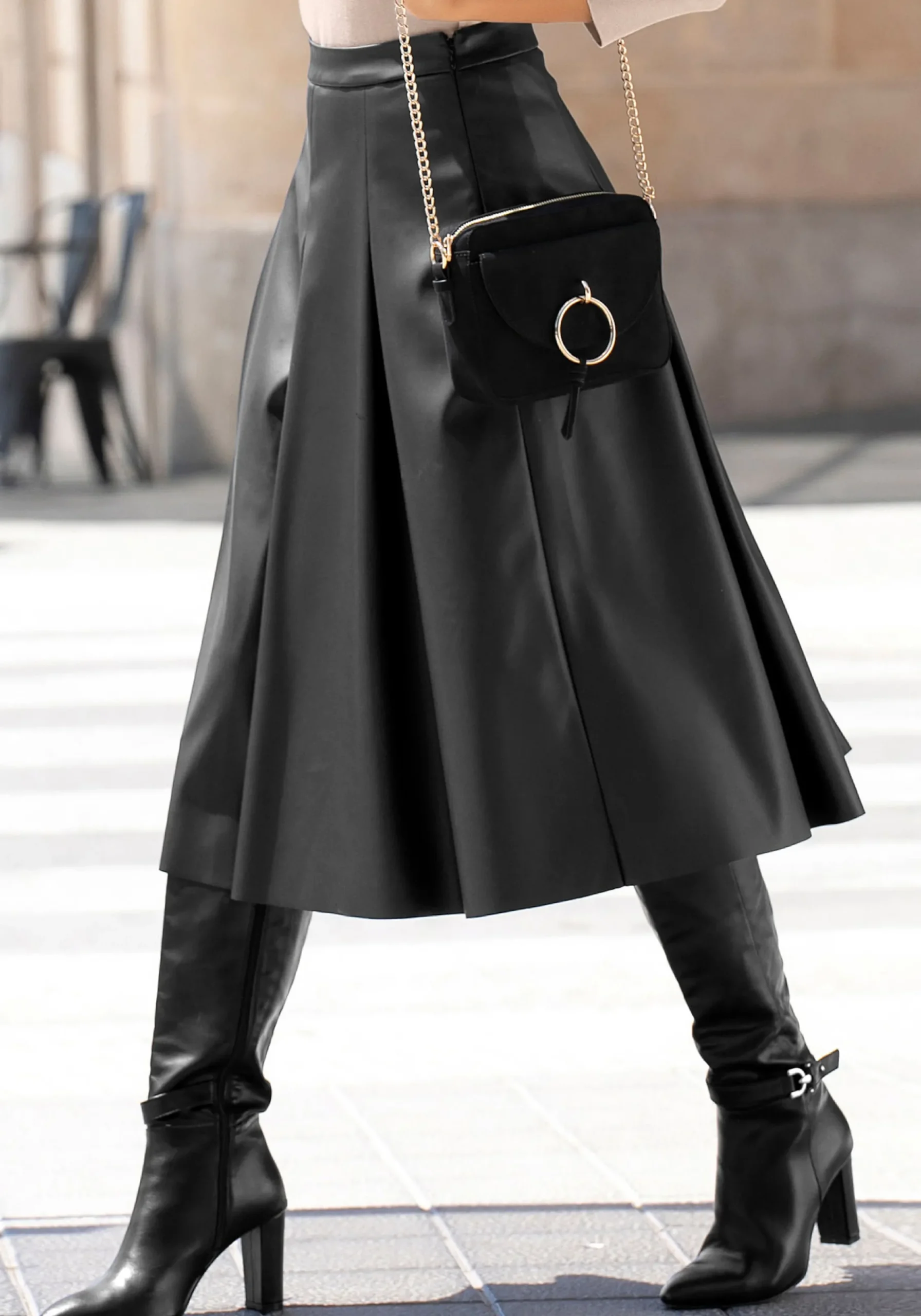 Strandmode|LASCANA Lederimitatrock schwarz