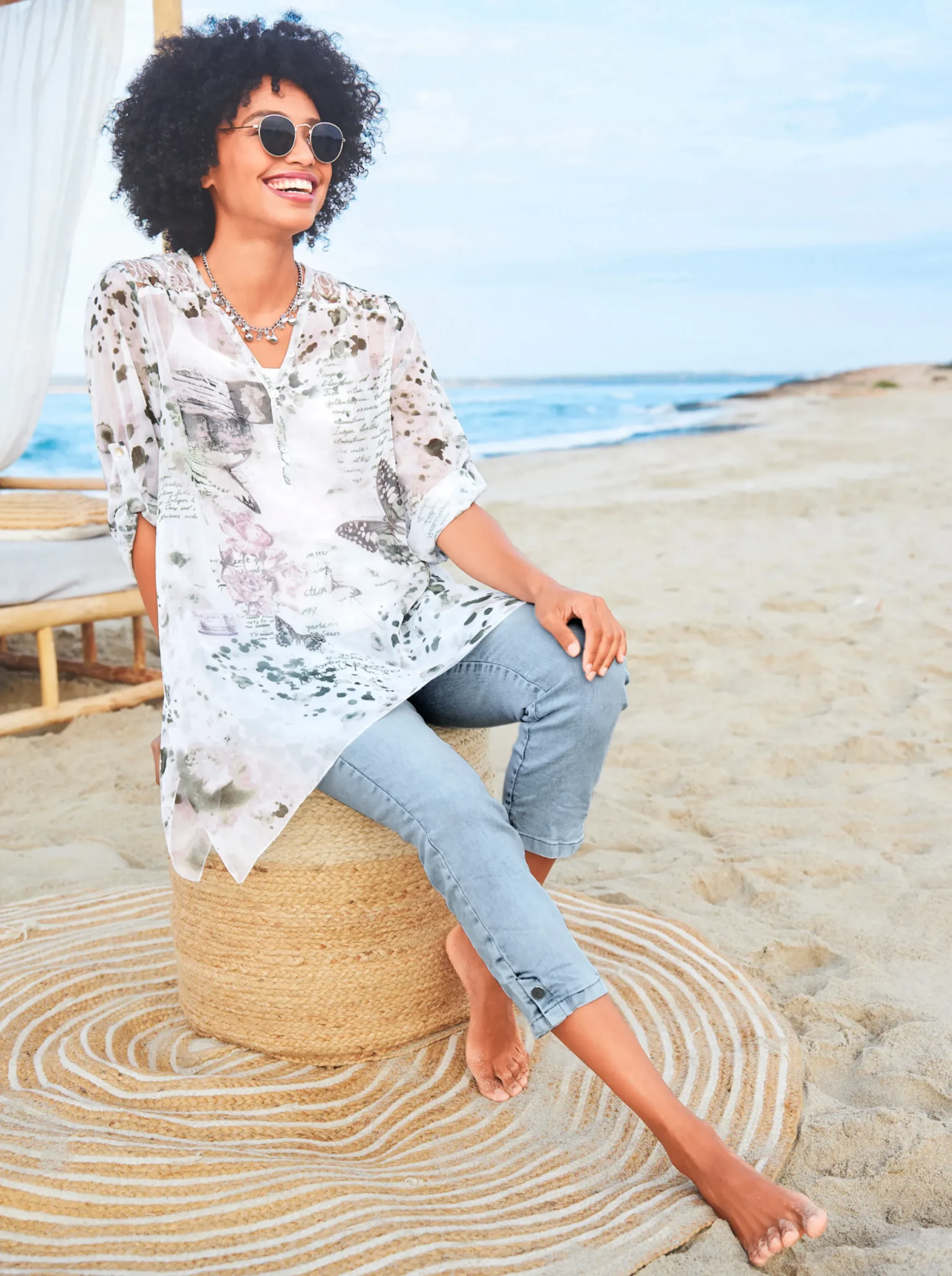 Blusen|heine Longbluse mit rückwärtigem Spitzeneinsatz ecru-oliv-bedruckt