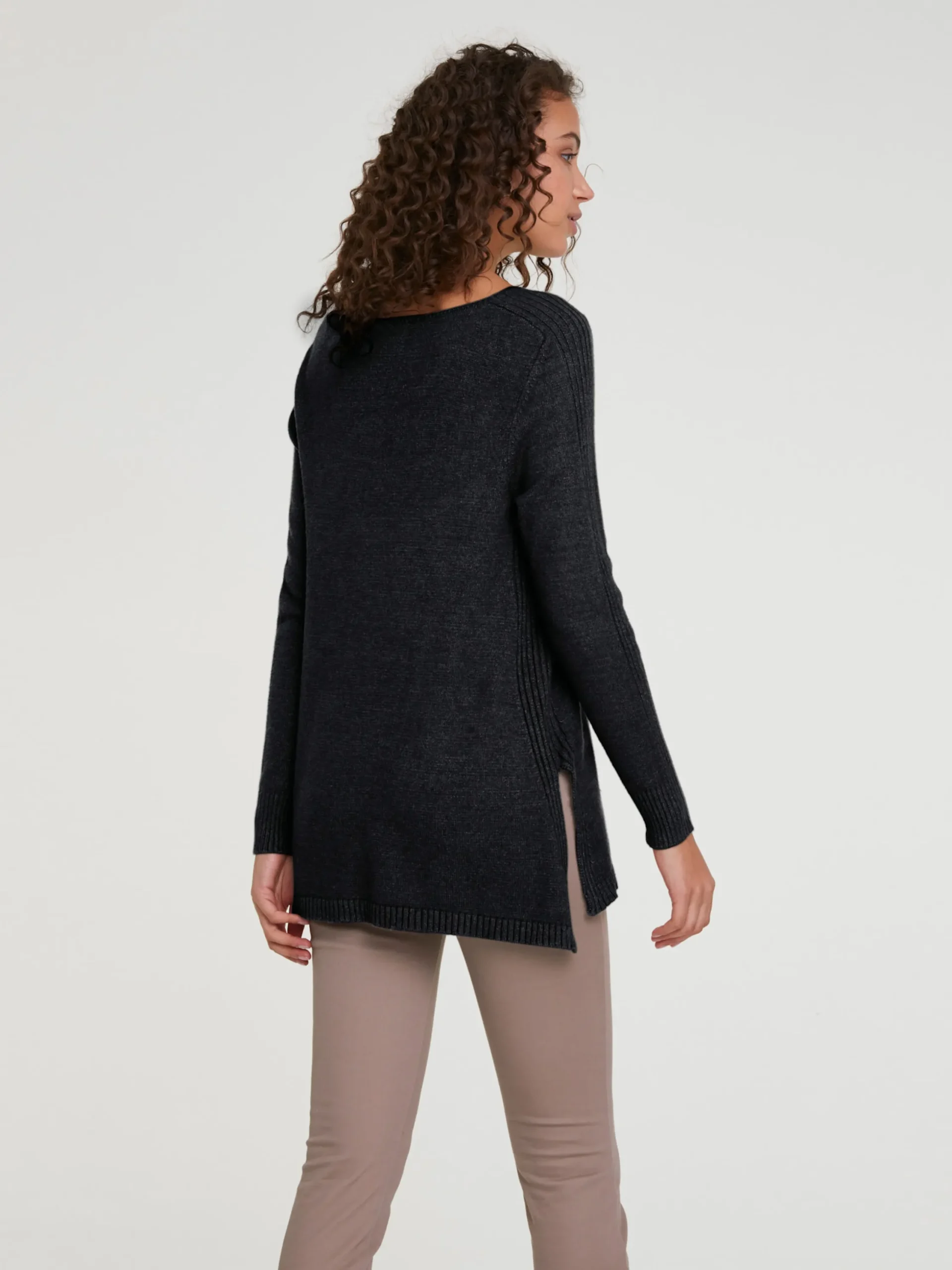 Basics|Pullover|heine Longpullover mit großzügigem Rundhals-Ausschnitt schwarz
