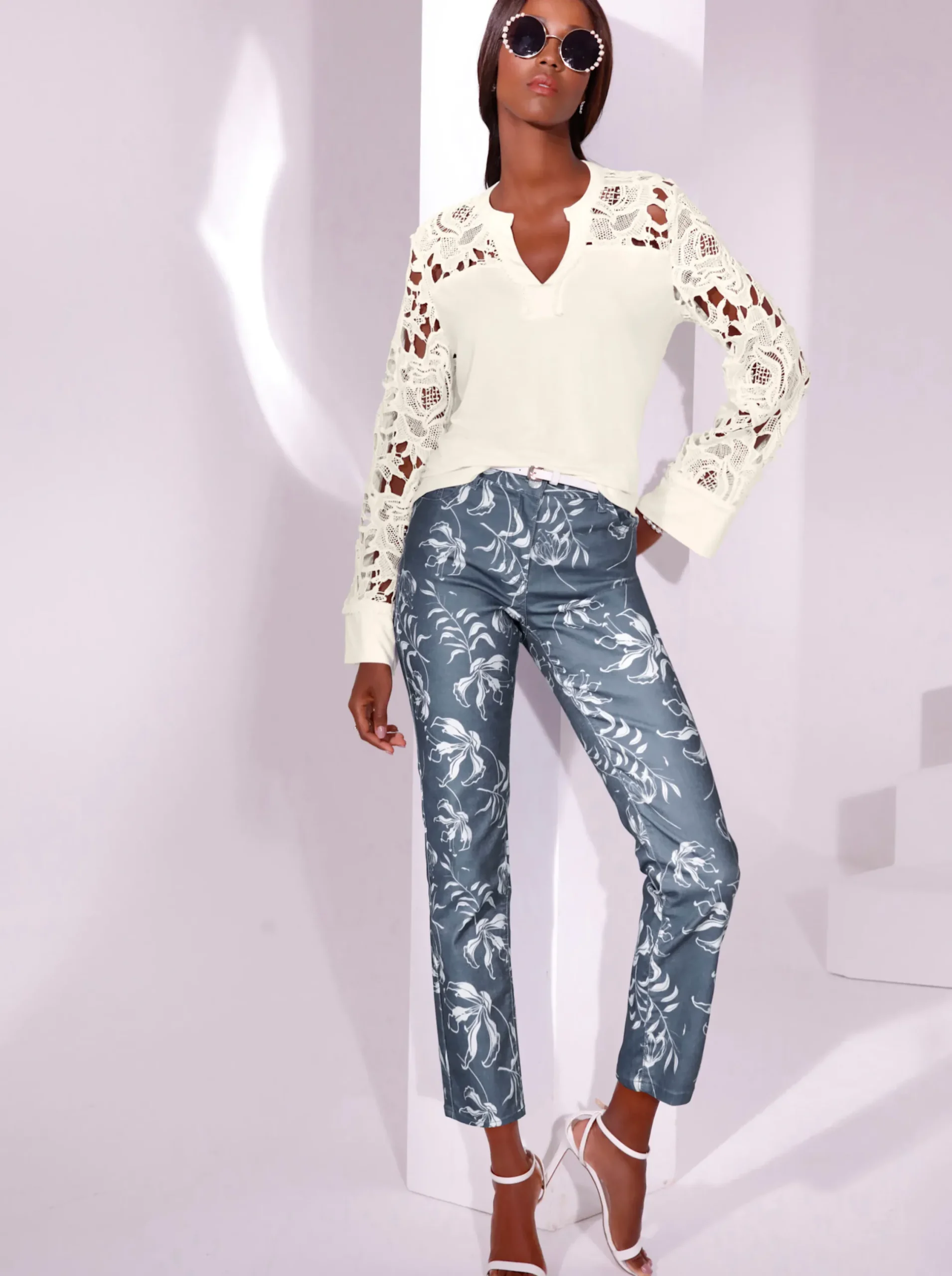 Jeans| 5-Pocket-Jeans jeansblau-weiß-bedruckt