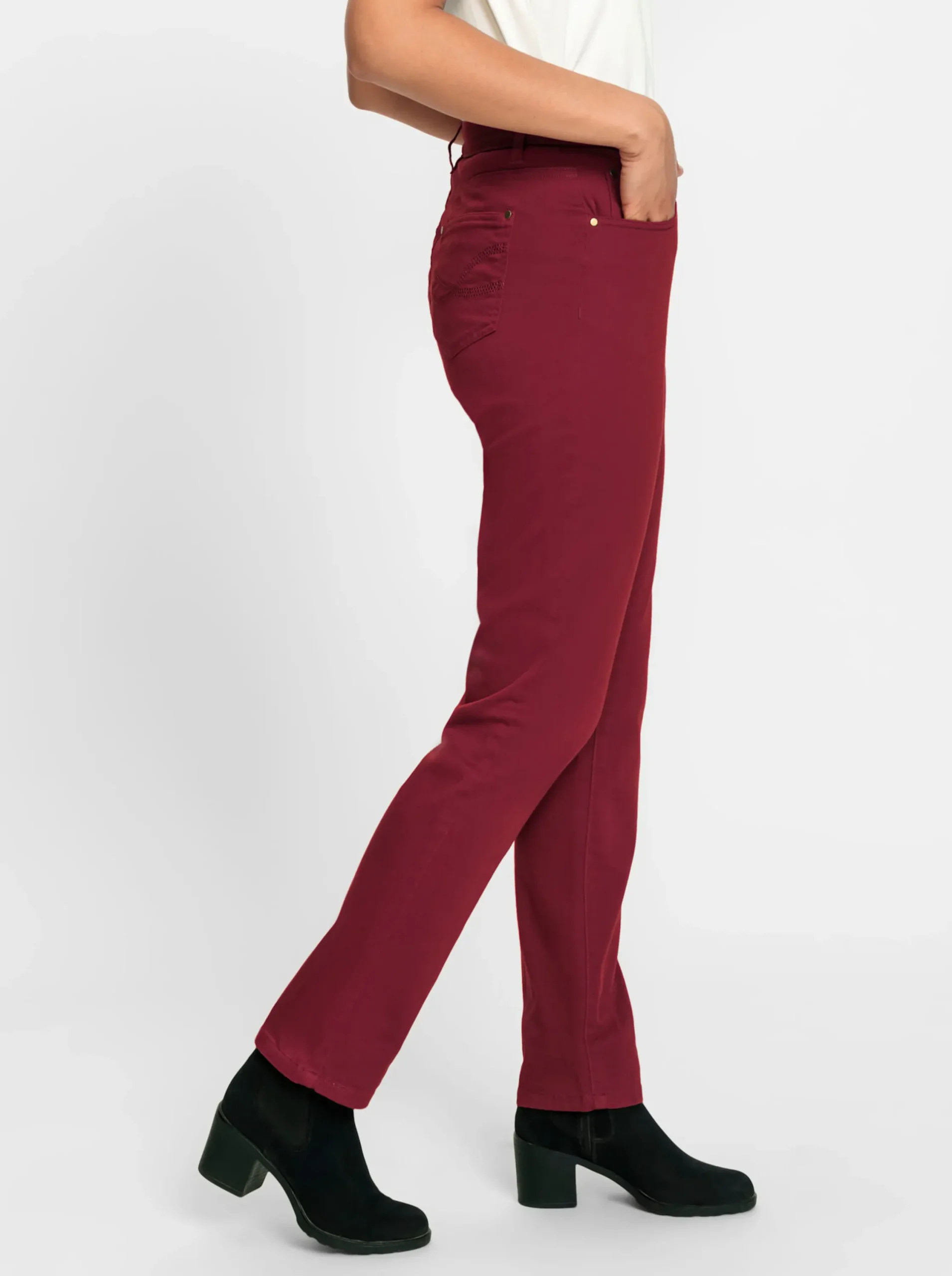Jeans| 5-Pocket-Jeans mit bestickten Gesäßtaschen dunkelrot