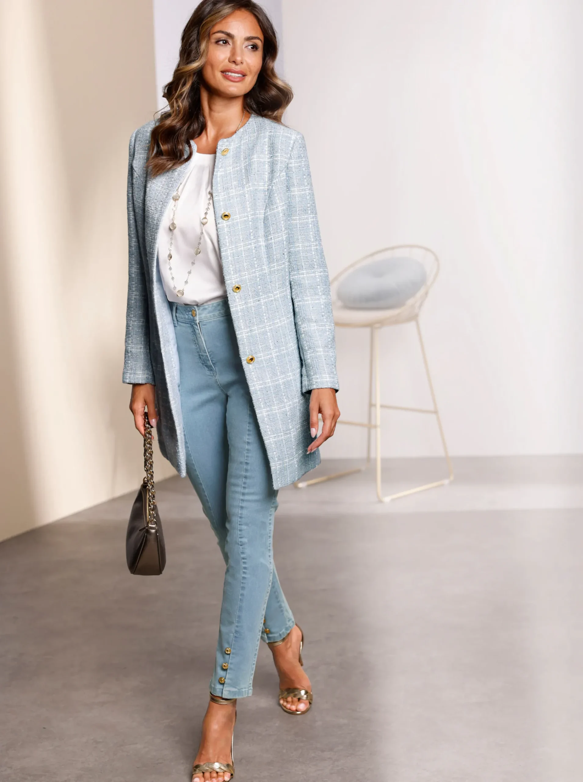 Jeans| 5-Pocket-Jeans mit goldfarbenen Knöpfen blue-bleached