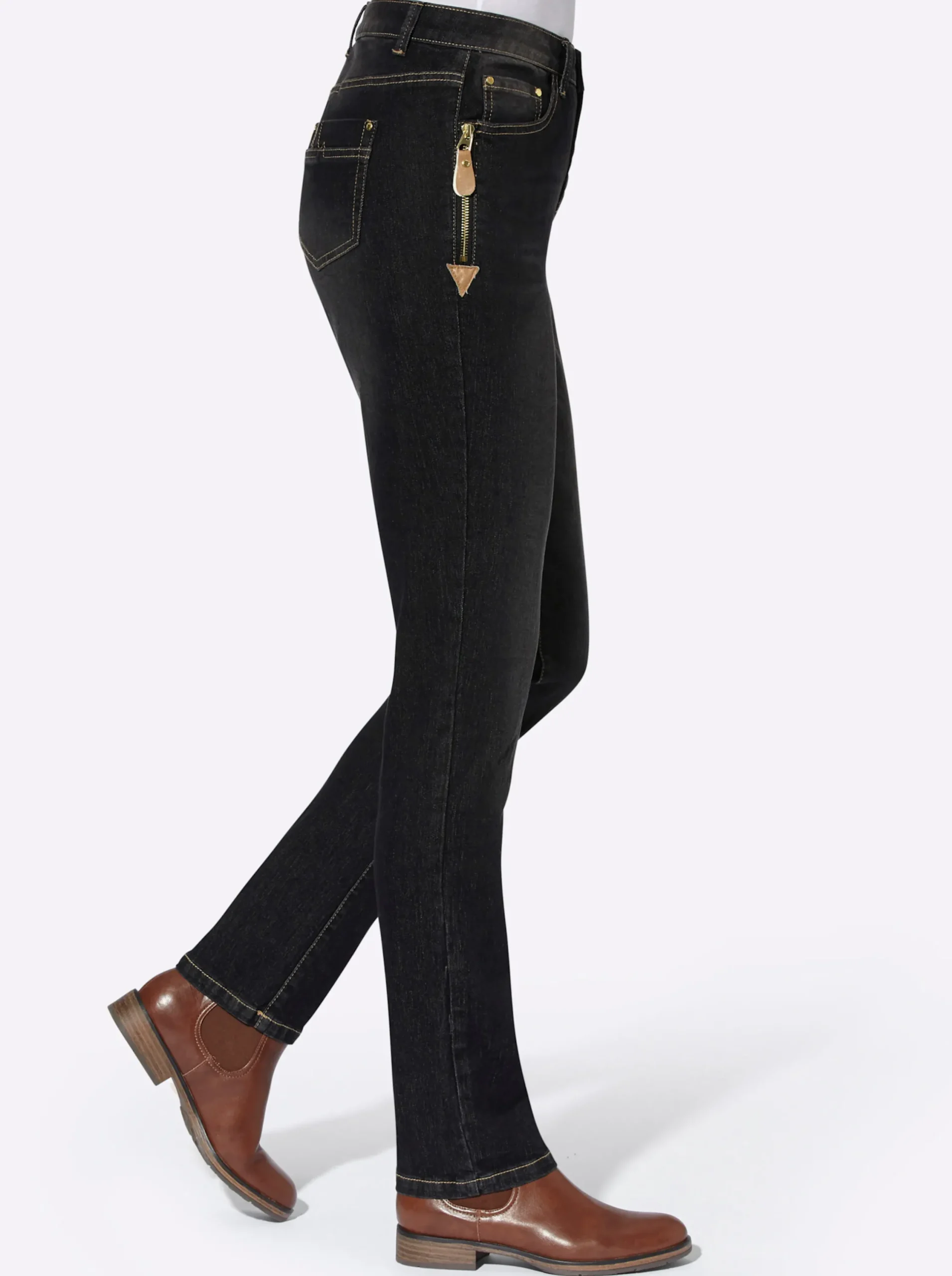 Jeans| 5-Pocket-Jeans mit Reißverschluss und Lederimitat-Anhänger black-denim