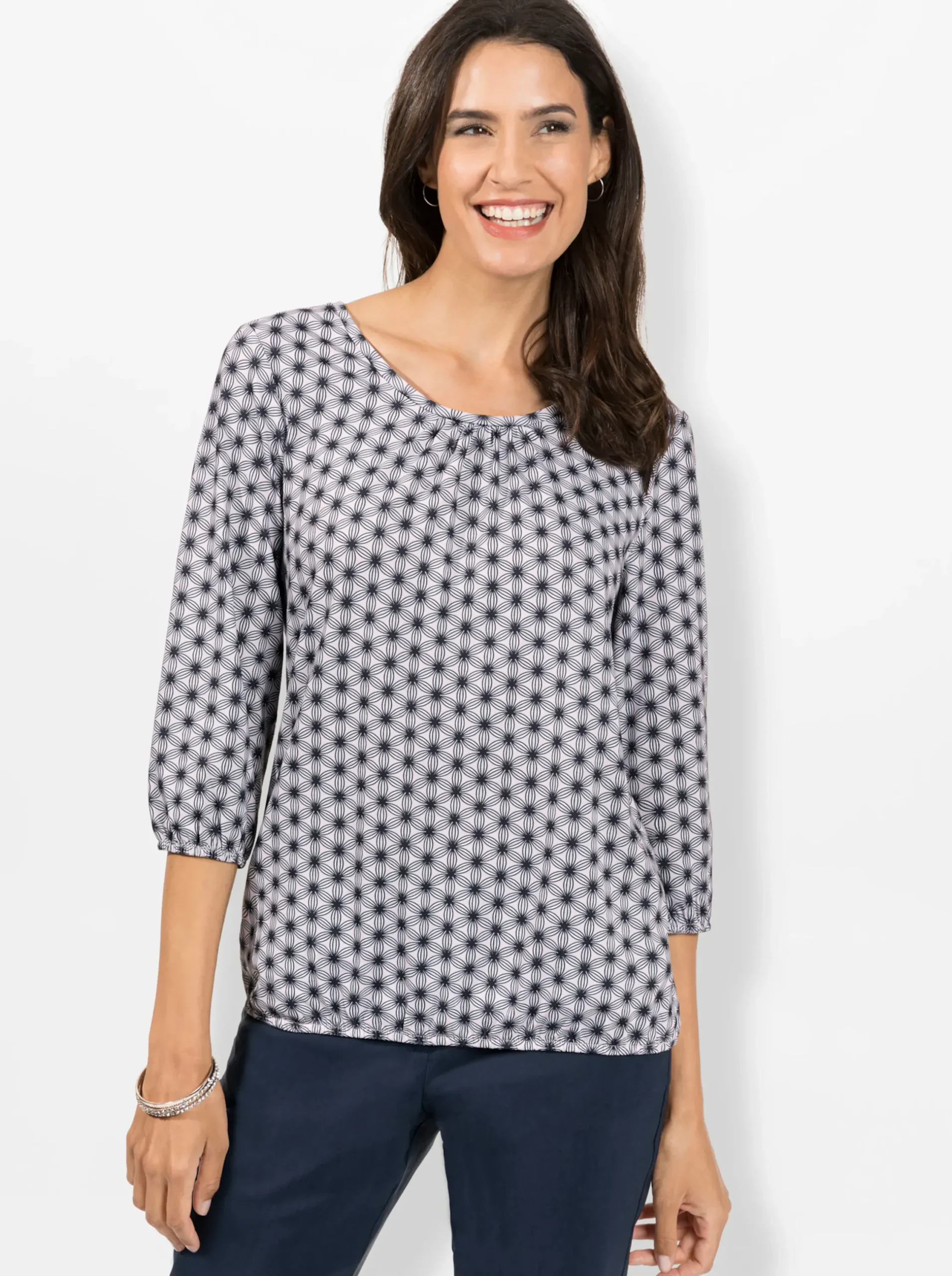 Shirts| Print-Shirt im floralen Grafik-Dessin flieder-marine-bedruckt