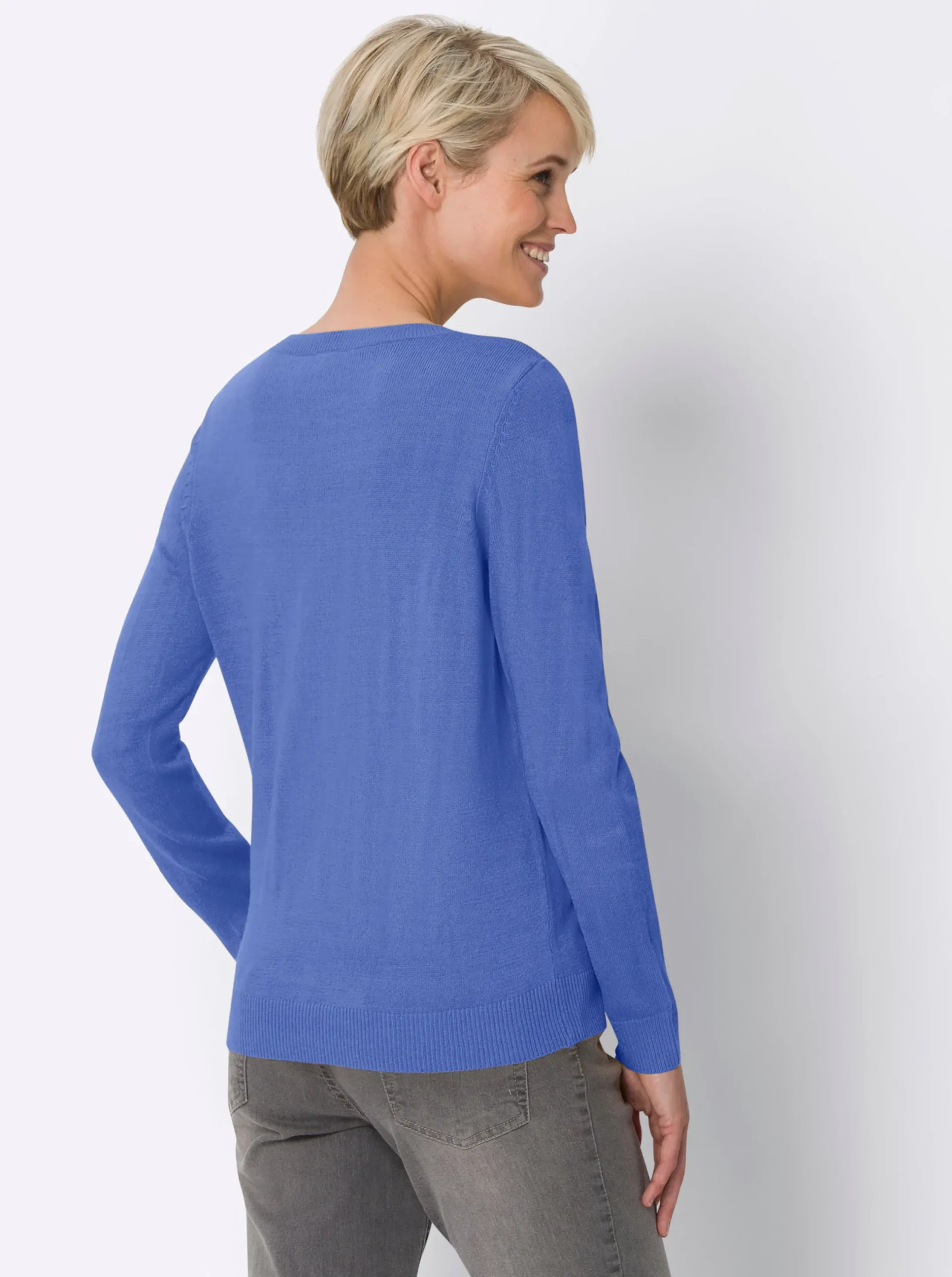 Pullover| Rundhalspullover in Form gestrickt, wärmend bleu