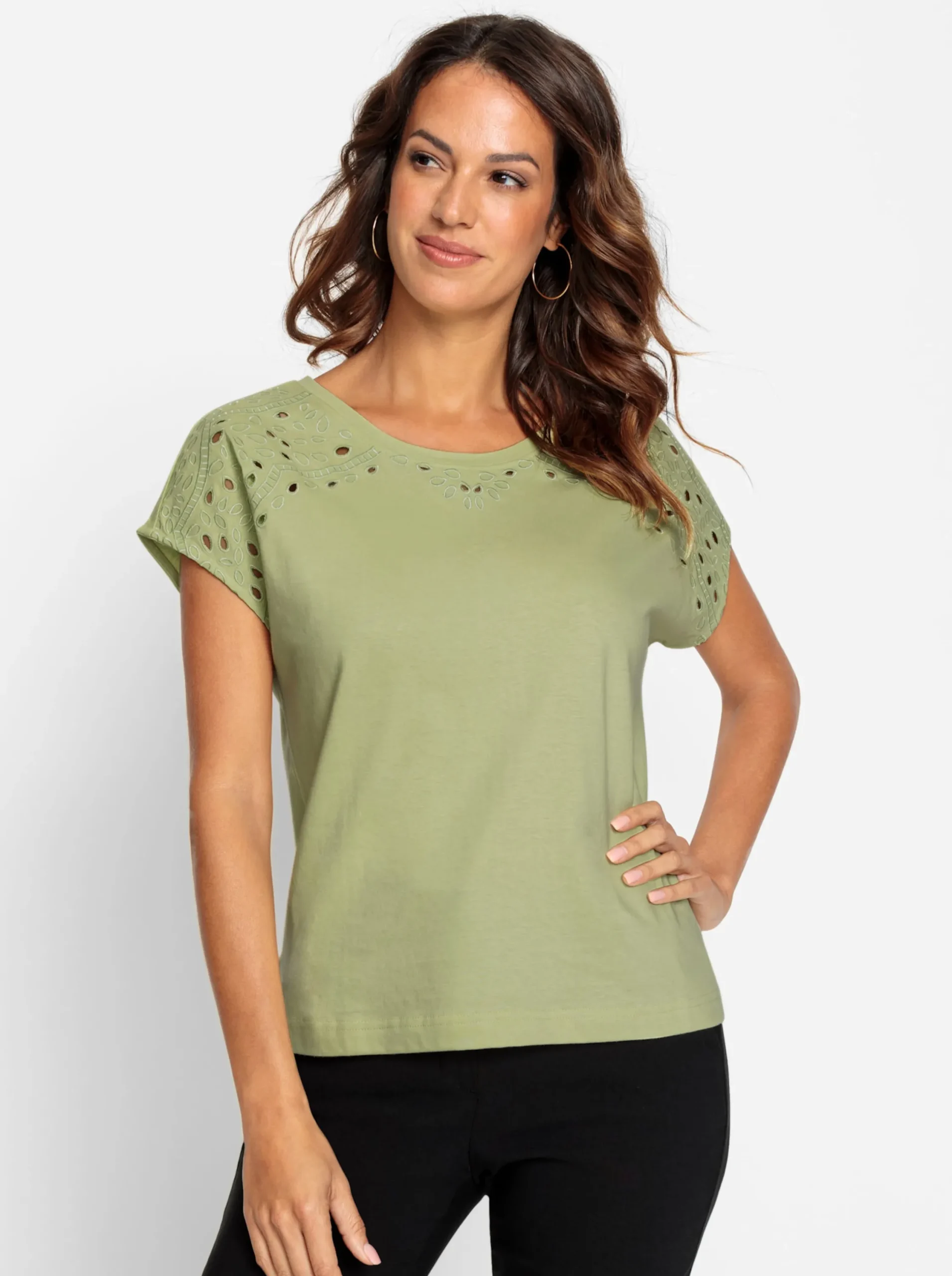 Shirts| Rundhalsshirt mit Loch-Stickerei lindgrün