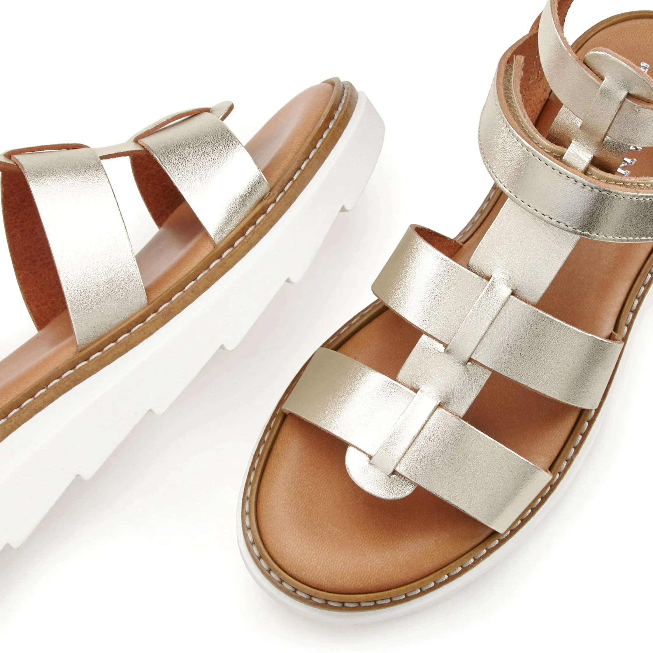 Sandalen & Sandaletten|LASCANA Sandale goldfarben