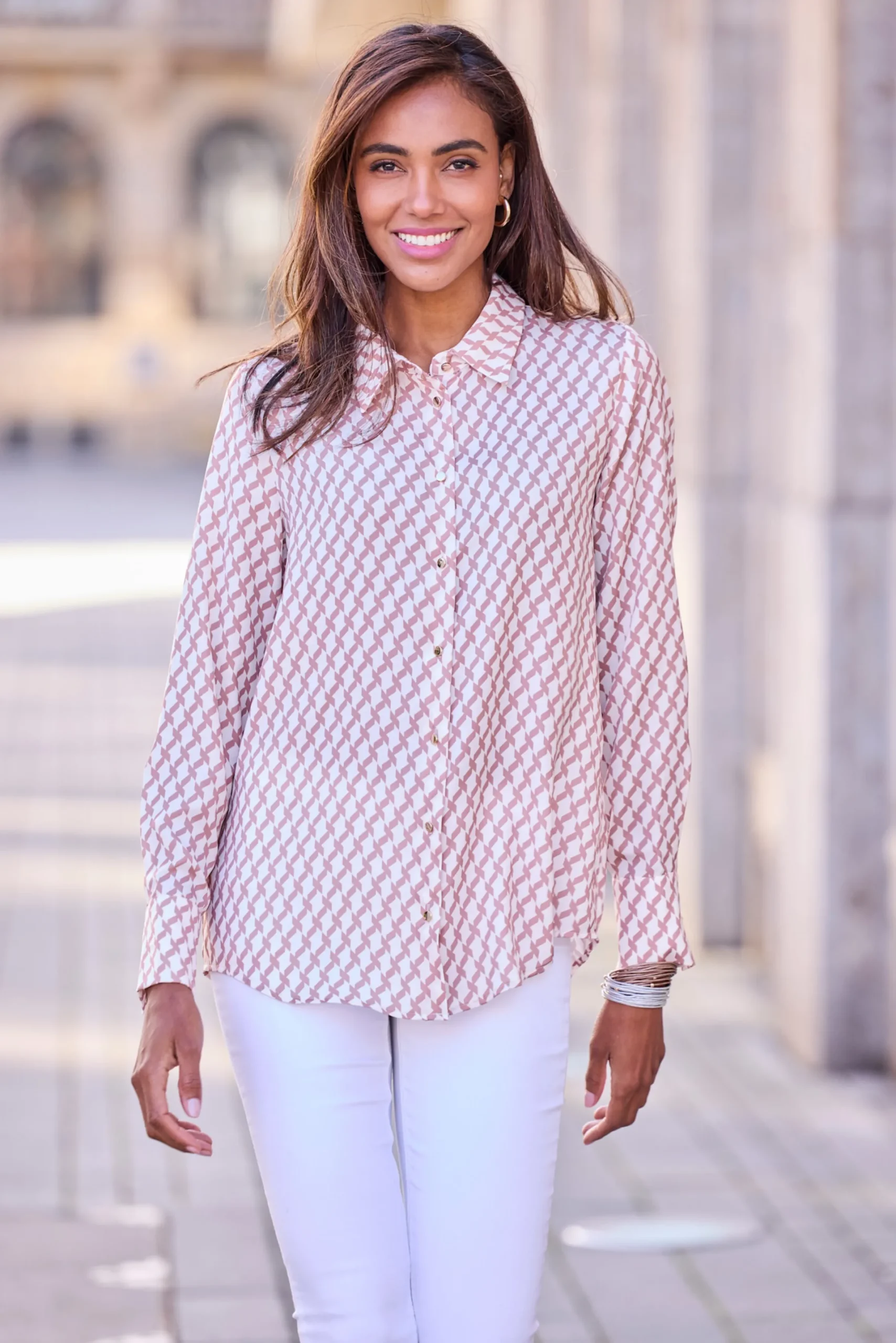 Blusen|LASCANA Satinbluse creme-camelfarben