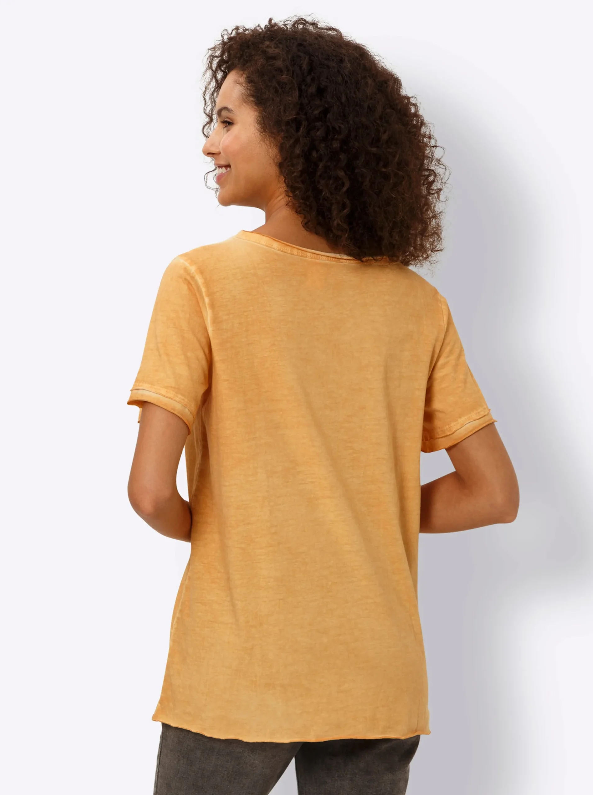 Shirts|heine Shirt mit geprägtem Frontmotiv ocker
