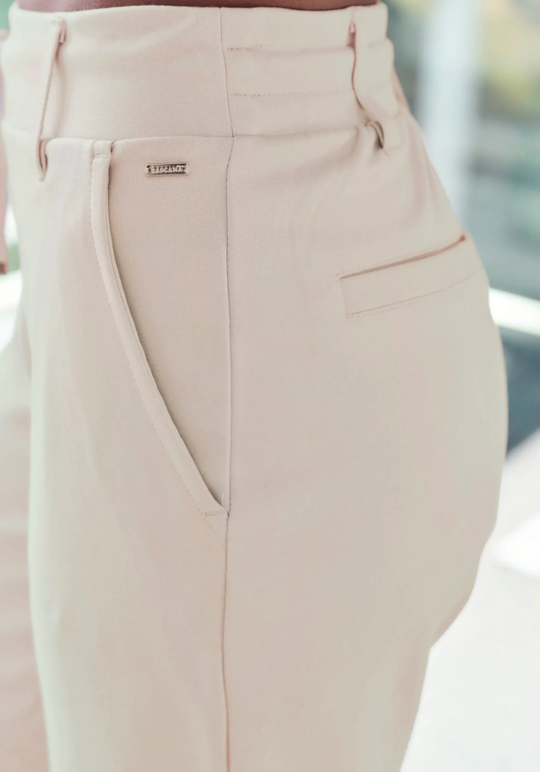 Hosen|LASCANA Shorts sand