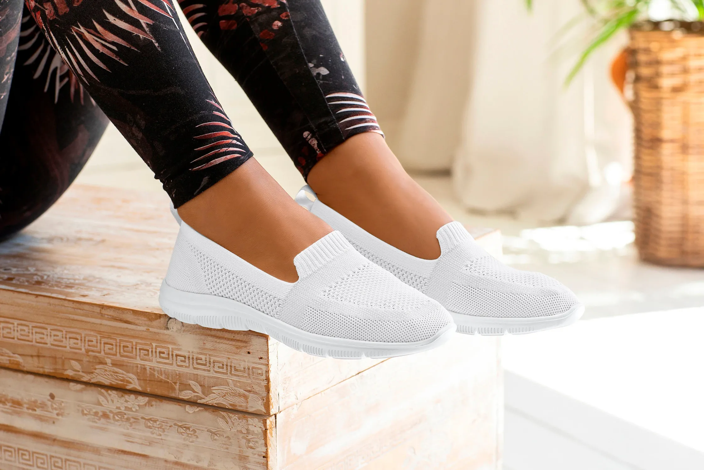 Mokassins & Slippers|LASCANA Slipper weiß