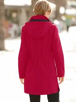 Jacken| Softshelljacke mit Gummizug im Rücken rot