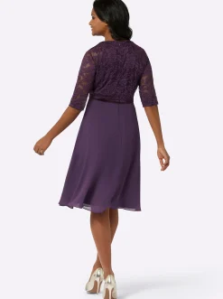 Abendkleider| Spitzenkleid mit weitem Rockteil traube