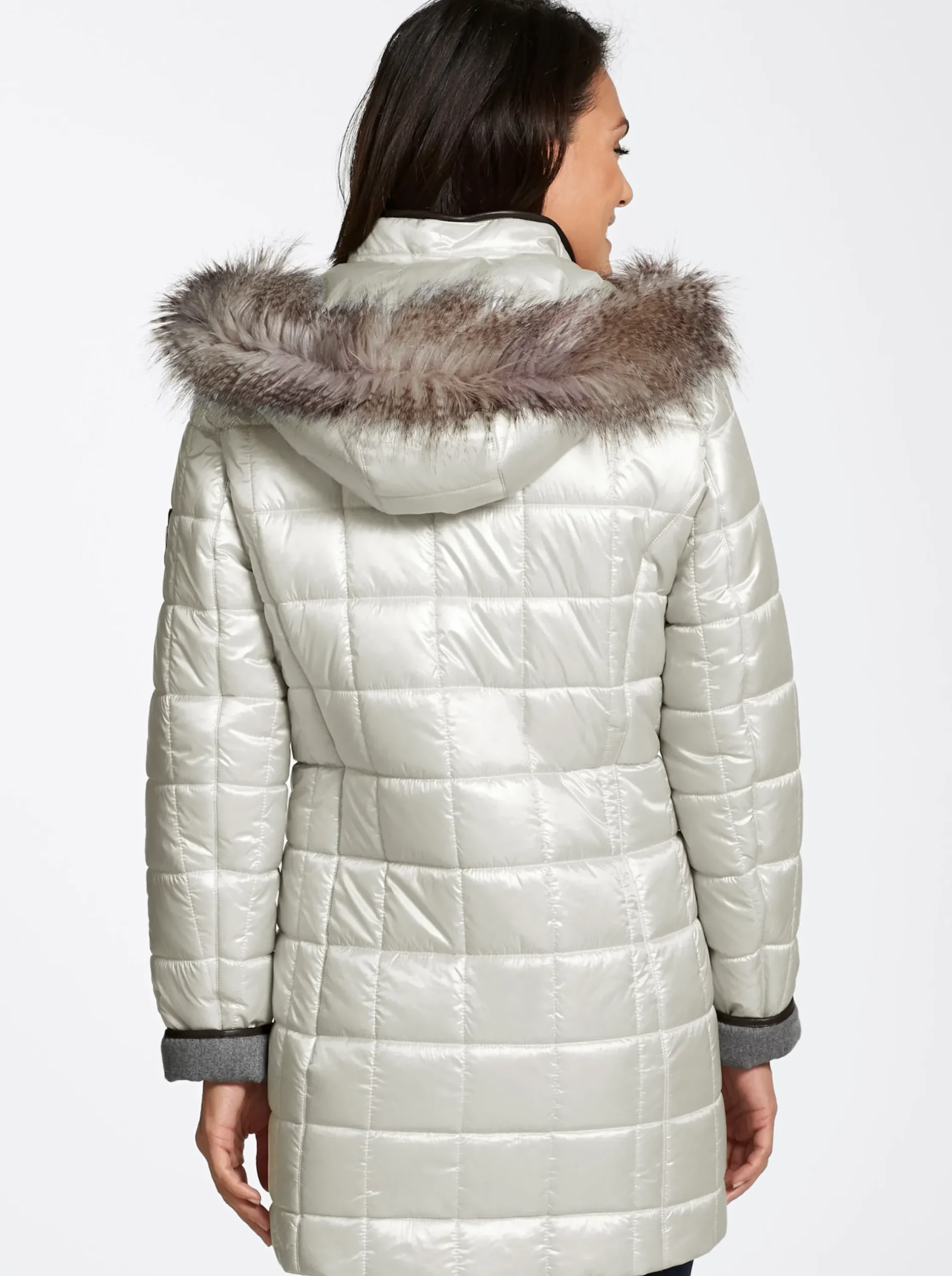 Mäntel| Steppjacke mit Reißverschluss-Seitenschlitzen ecru