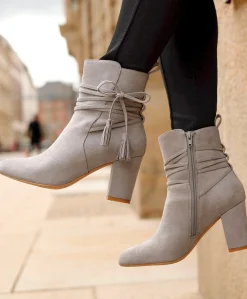 Stiefeletten|Stiefel|LASCANA Stiefelette hellgrau