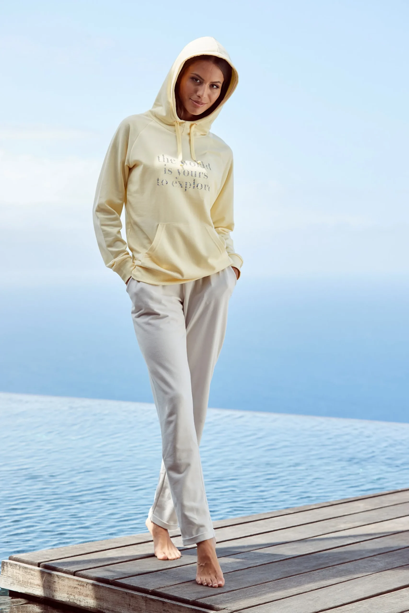 Strandmode|LASCANA Sweathose hellgrau