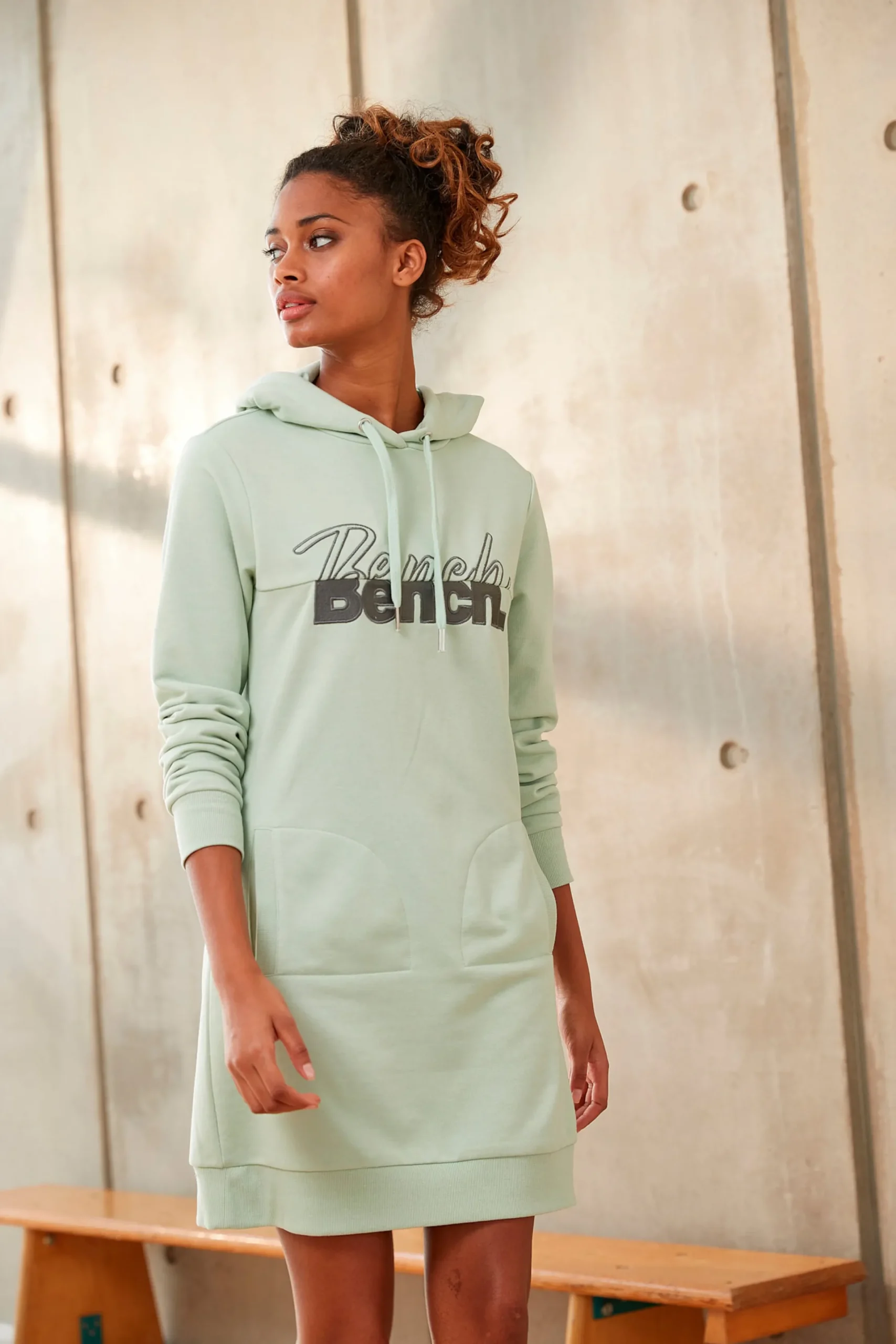 Homewear|Bench. Sweatkleid mint-melange