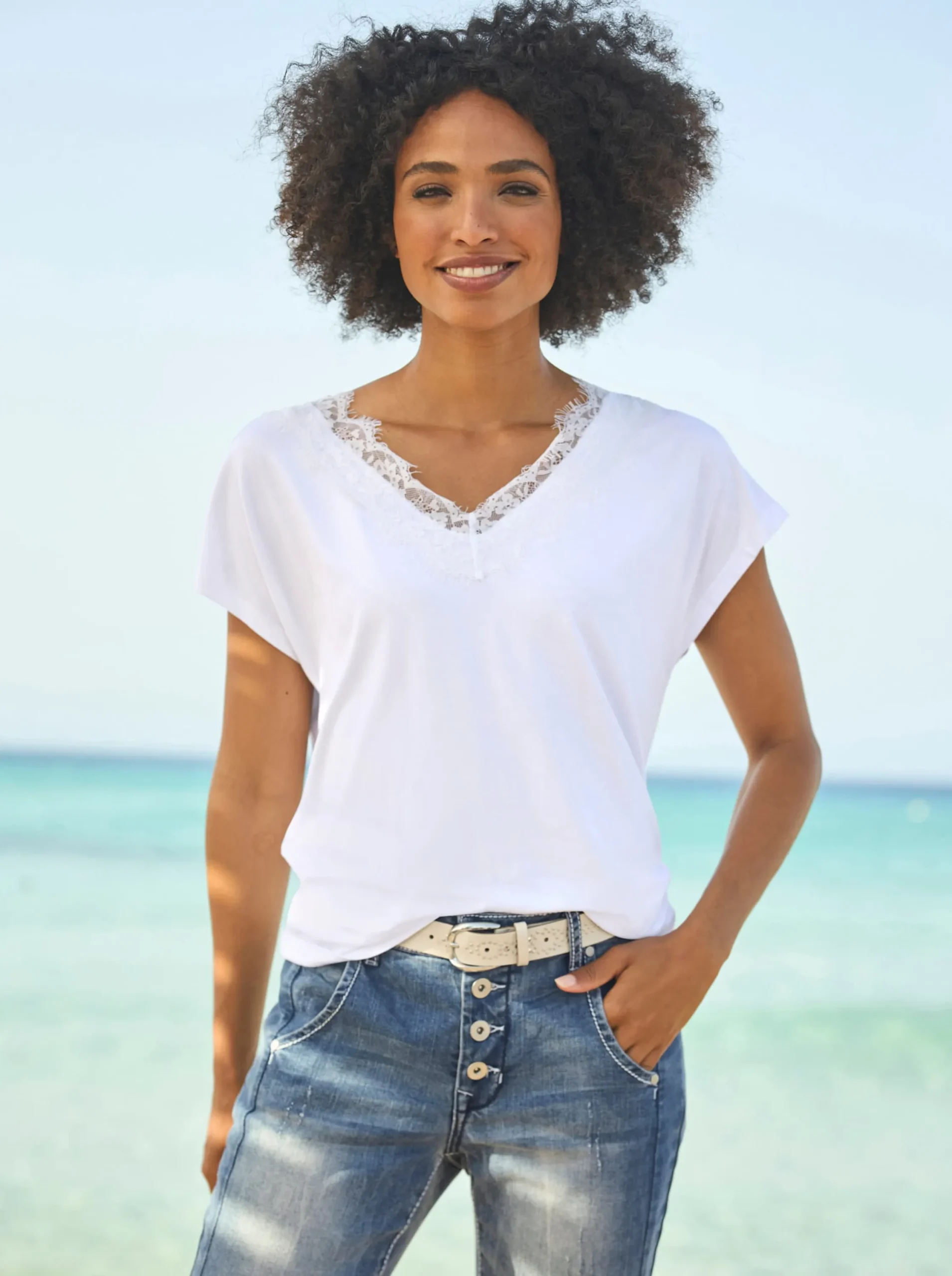 Shirts|heine V-Shirt mit Spitzenbesatz weiß